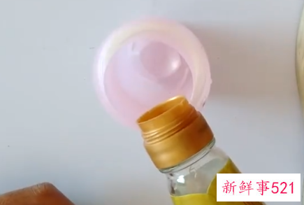 白色毛绒鞋脏了怎么清洗