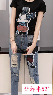 黑色t恤搭配什么鞋子好