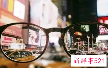 刚开始戴近视眼镜注意什么