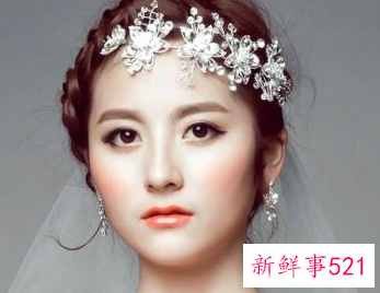 怎样化新娘妆
