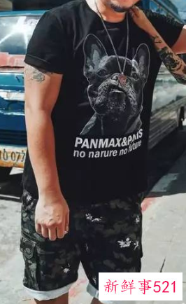 皮肤黑的男士穿什么颜色比较好点