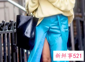 矮个子穿过膝裙配什么鞋子