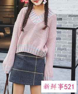 杏色裙子配什么上衣