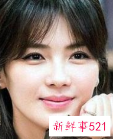 如何化妆显得脸圆润呢