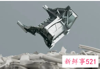 28万特斯拉撞一下要修20万