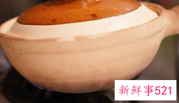 腊肠牛腩煲仔饭的做法