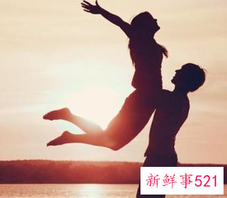 男的对你有意思的表现