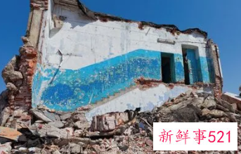 梦见地震房子裂开