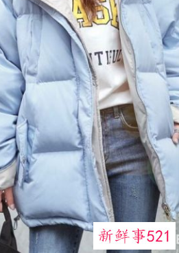 牛仔裤搭配什么样的上衣秋冬