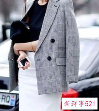 格纹西装怎样搭配的技巧