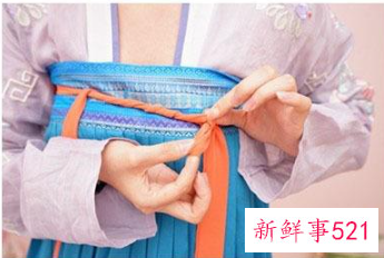 唐制齐胸襦裙怎么穿