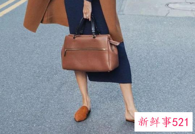 黑色针织裙搭配什么鞋子