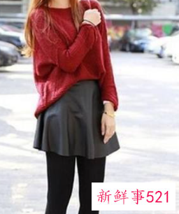 穿皮裙搭配什么外套