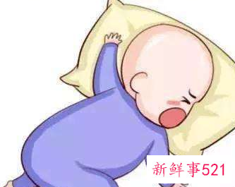 新生儿总是平躺歪头睡