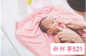 憋一天的母乳还能吃吗