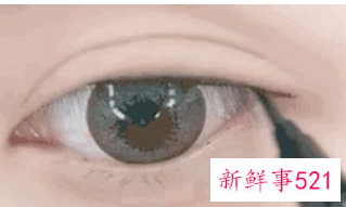 新手怎样画眼线