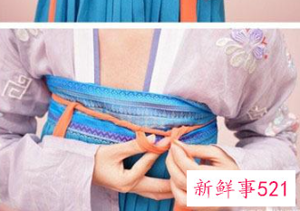 唐制齐胸襦裙怎么穿