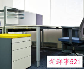 办公桌青龙位放什么好