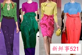 你穿什么颜色的衣服