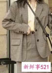 粉色衣服适合黄皮肤吗