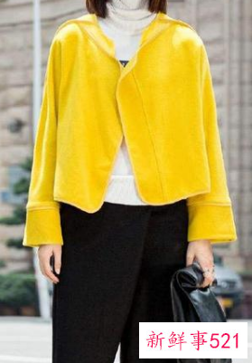 你穿什么颜色的衣服