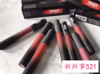 哑光唇釉怎么涂