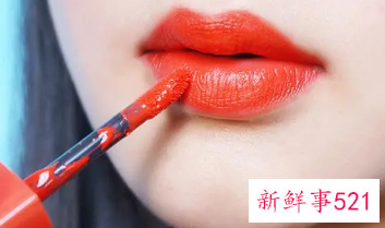 唇釉搭配什么使用