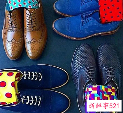 皮鞋怎么搭配袜子