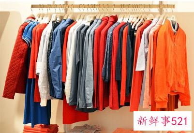 女人梦见自己挑选衣服