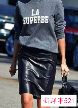 穿皮裙搭配什么外套