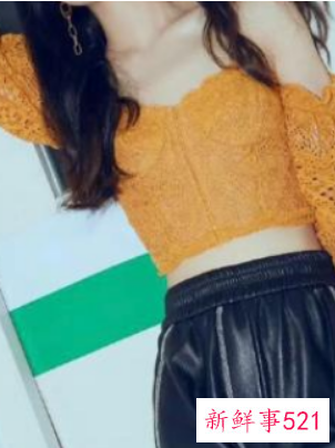 中年人的裙子连衣裙穿搭