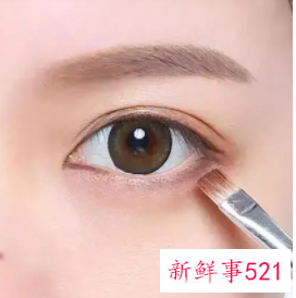 女性经常化妆的害处