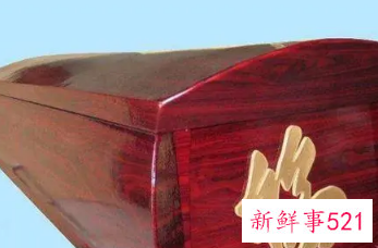 女人做梦梦到红棺材