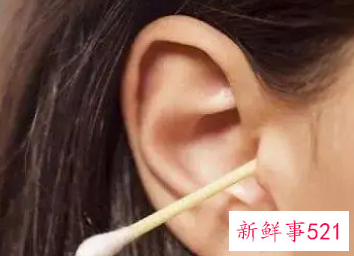 梦见掏耳朵预示什么