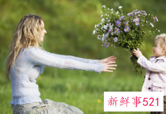 打孩子不是爱是以爱为借口的发泄早教