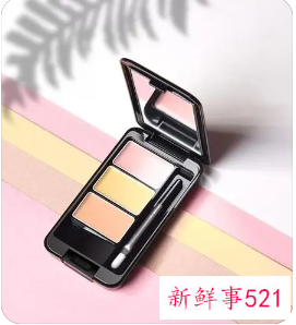 遮瑕膏和粉底液的先后顺序