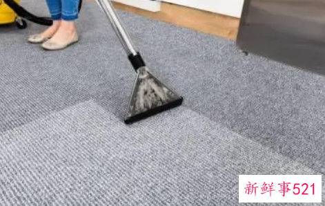 家里地毯怎么清洗比较好