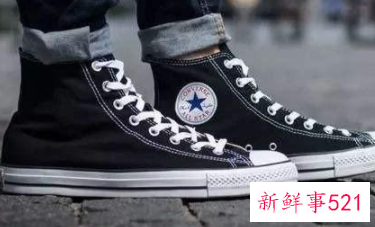 粉色运动鞋脏了怎么洗得干净