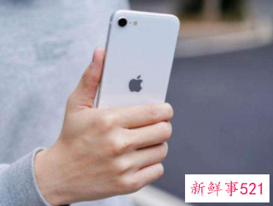 用户称iPhone SE3存在莫名重启现象