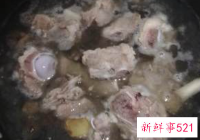 田螺排骨煲做法