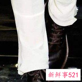 男士高筒靴搭配衣服图片