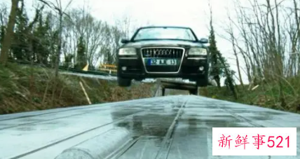 梦见后有追兵快赶到