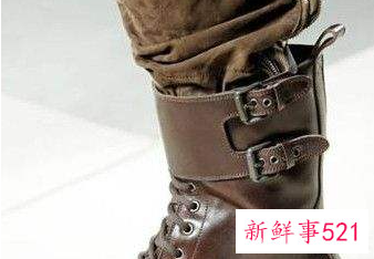 男士高筒靴搭配衣服图片