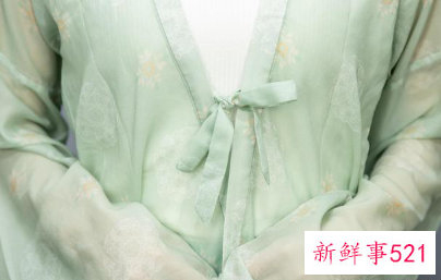 唐制齐胸襦裙怎么穿