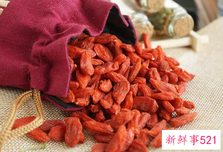 枸杞颜色发黑还能吃吗