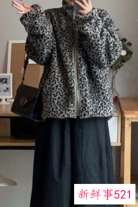 秋冬长裙搭配什么外套好看