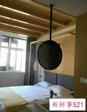 如何判断酒店房间镜子