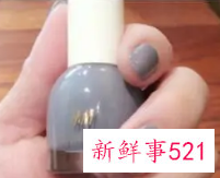 打麻将涂什么颜色指甲油