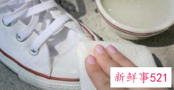 小白皮鞋怎么打理清洗