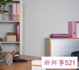 办公桌青龙位放什么好